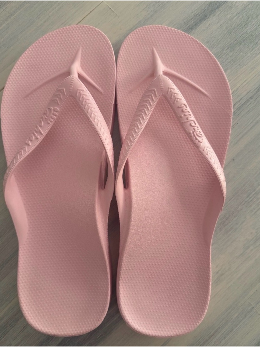 Women's Archies Pink Foam Flip Flop Sandals 8
